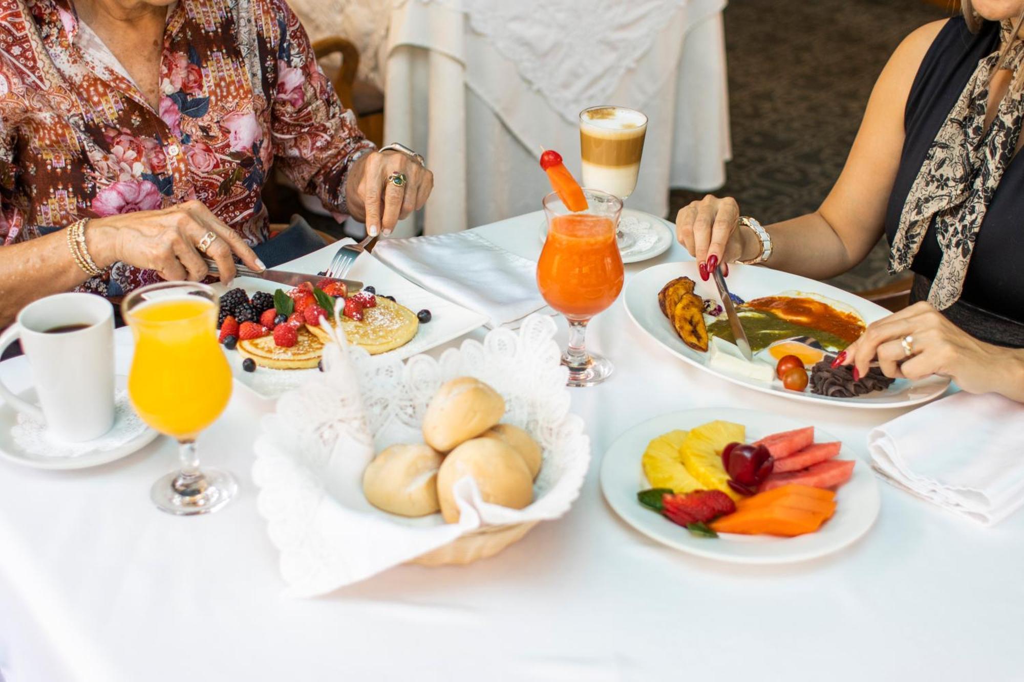 Hotel Santander Plaza Guatemala Dış mekan fotoğraf